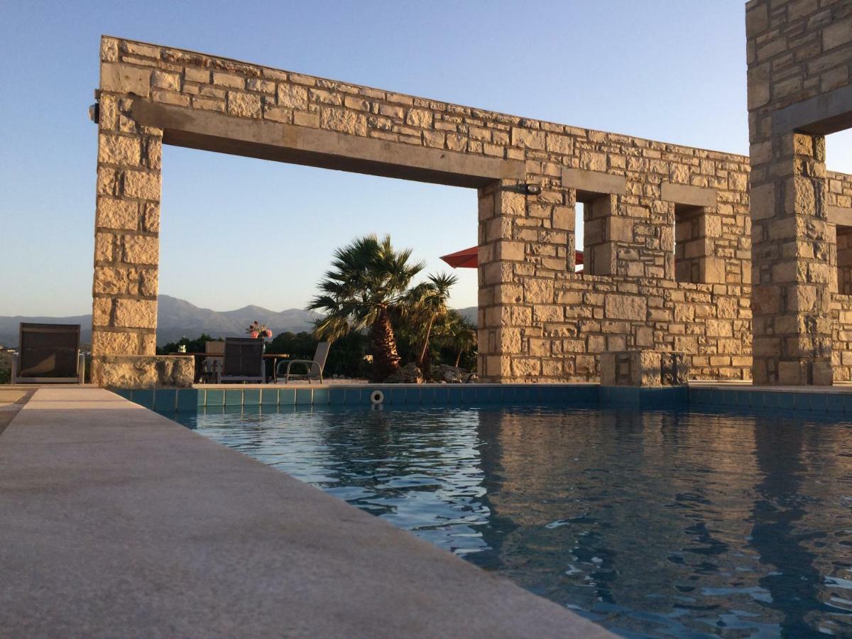 Villa Ypsilon Karotí Exteriér fotografie