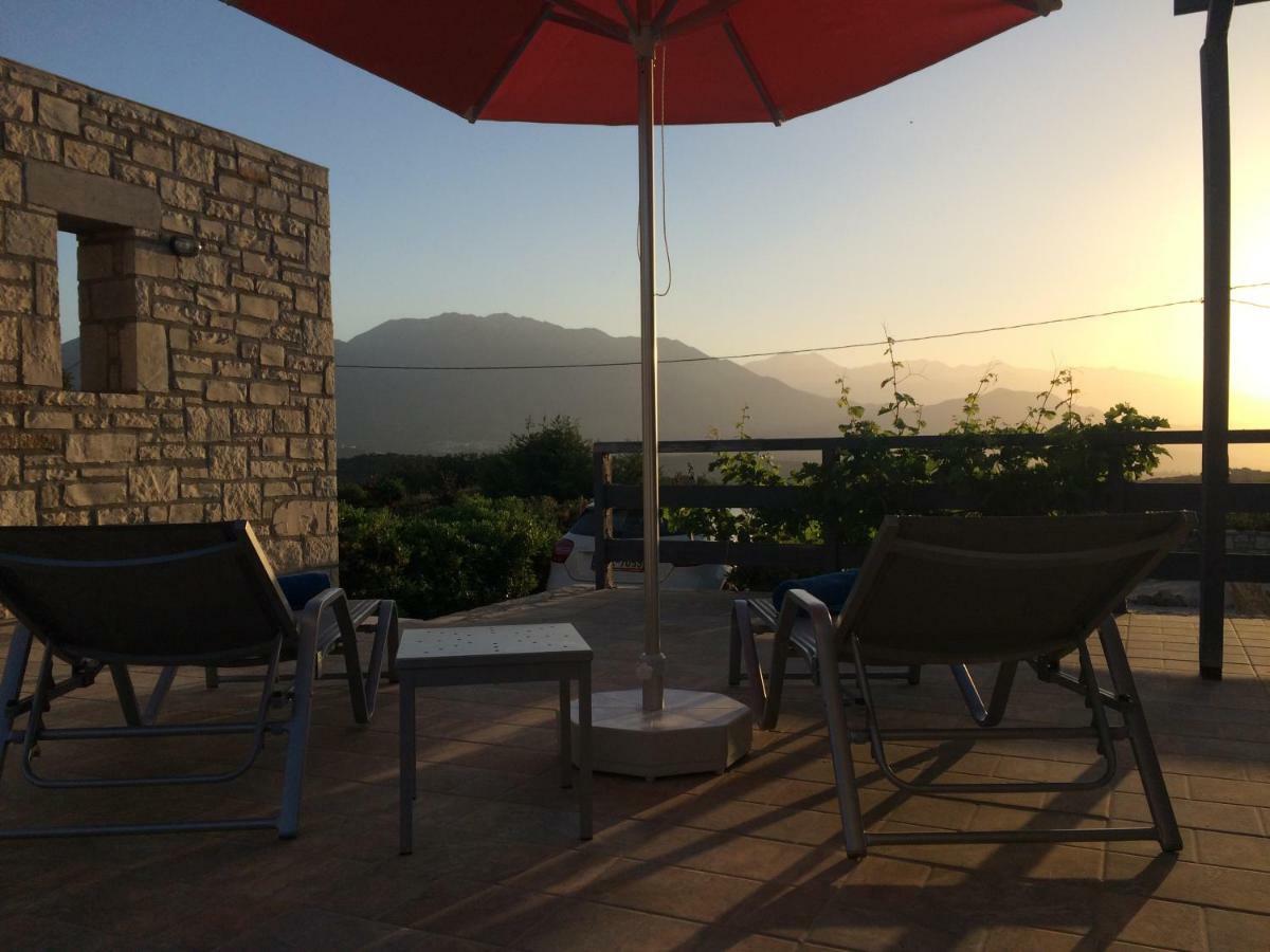 Villa Ypsilon Karotí Exteriér fotografie