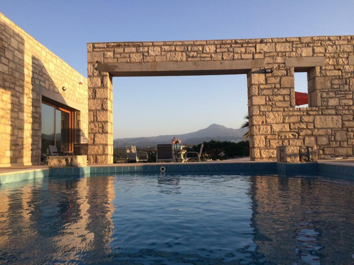 Villa Ypsilon Karotí Exteriér fotografie